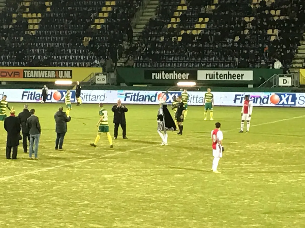 aftrap fortuna ajax door prins bart ii