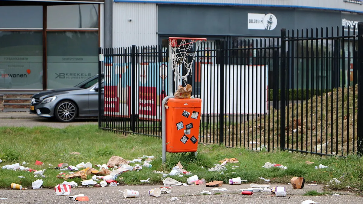 afval parkeerplaats parijsboulevard sittard