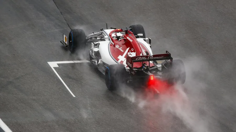 alfa romeo tijdens start gp duitsland