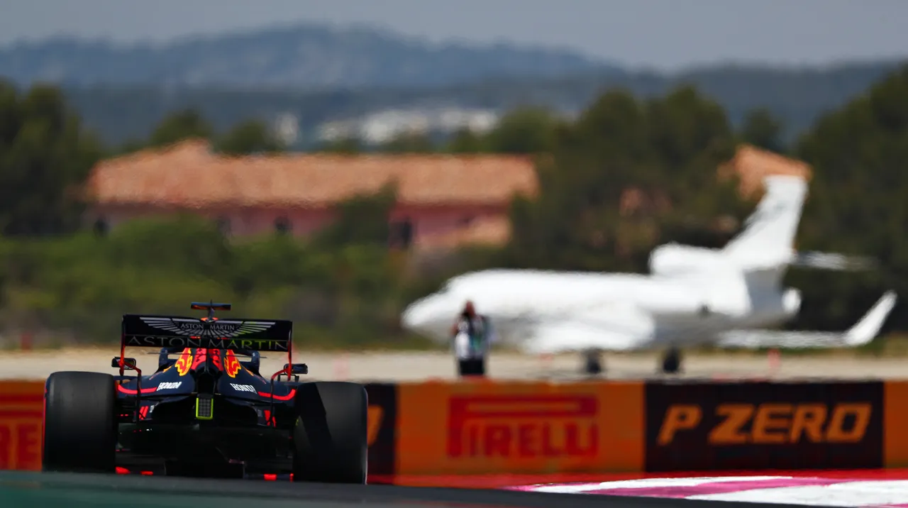 ap 1zqb6xaps2511 news