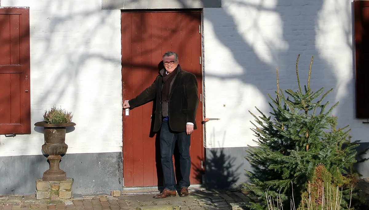 arthur rooden voor deur ophovenermolen 15 februari 2016