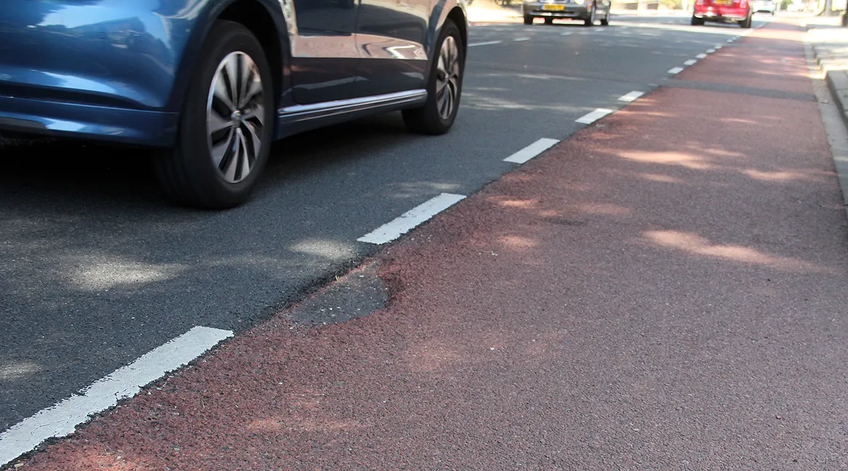 asfaltreparatie provinciale weg limbricht 2