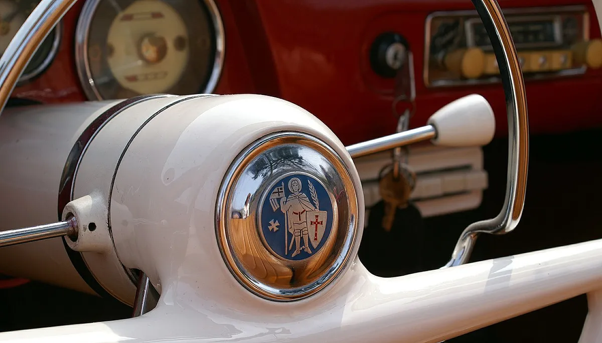 auto 547885 1280 stuurwiel classic car cc0 pixabay