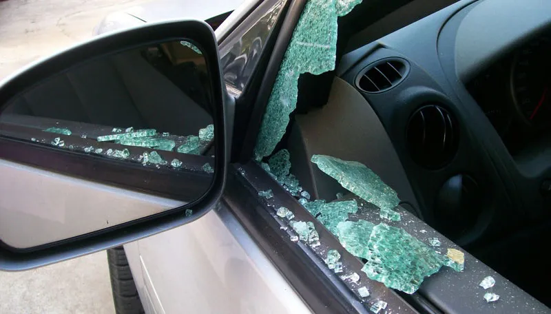 autokraak twanda baker cc by sa 20 flickr1452217063 20e4c259eb o