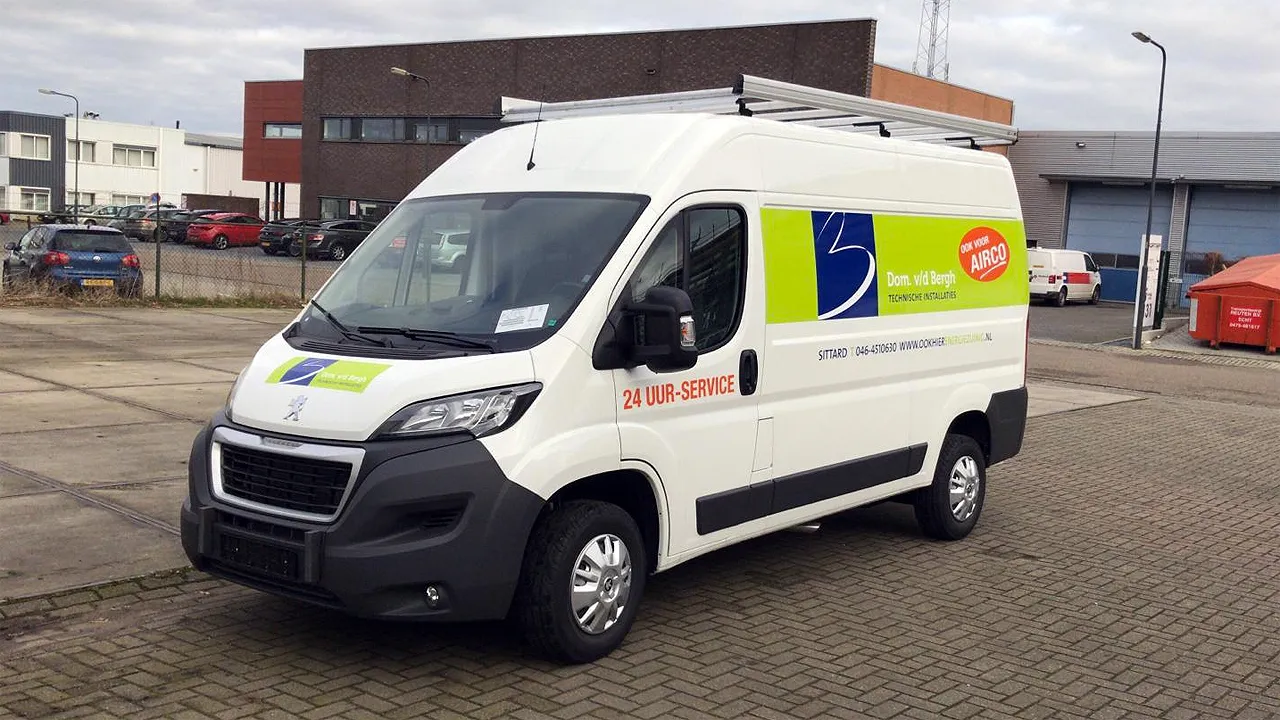 bedrijfsbusje dom vd bergh