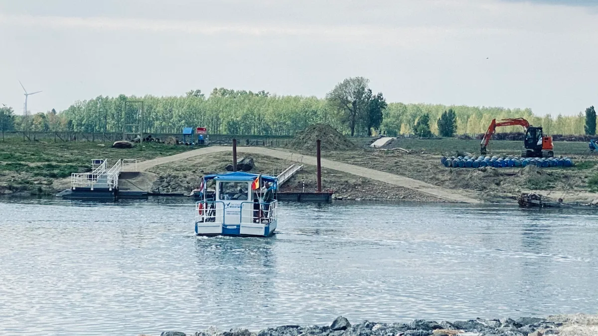 belgische maasoever rotem tegenover grevenbicht