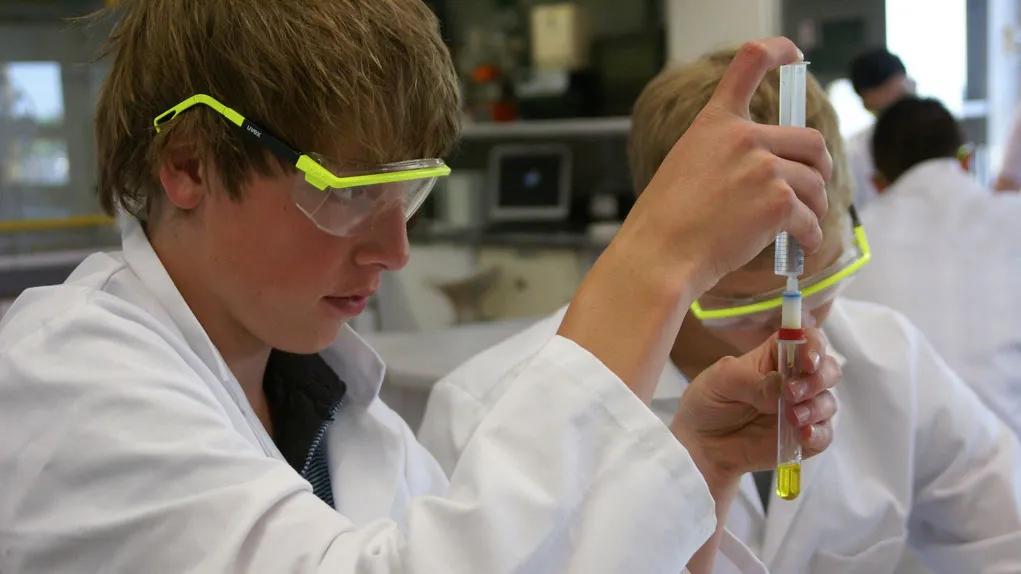 bhg7qidilicq7i5igdldvv72y scheikunde olympiade bij sabic