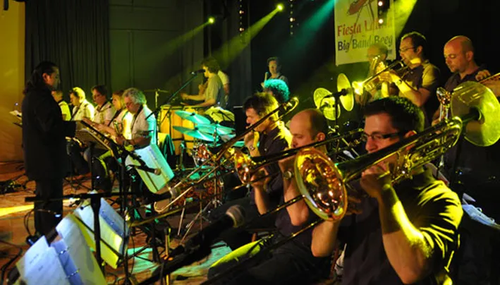 big band beeg met alex loiacono