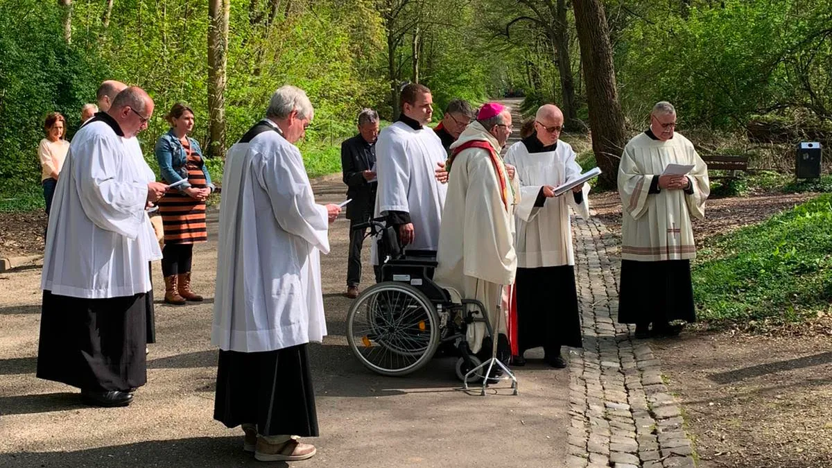 bisschop bij levetenhofke