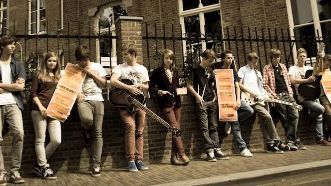 biukw852hz9qly1rkyu2x6250 n hoop muziek