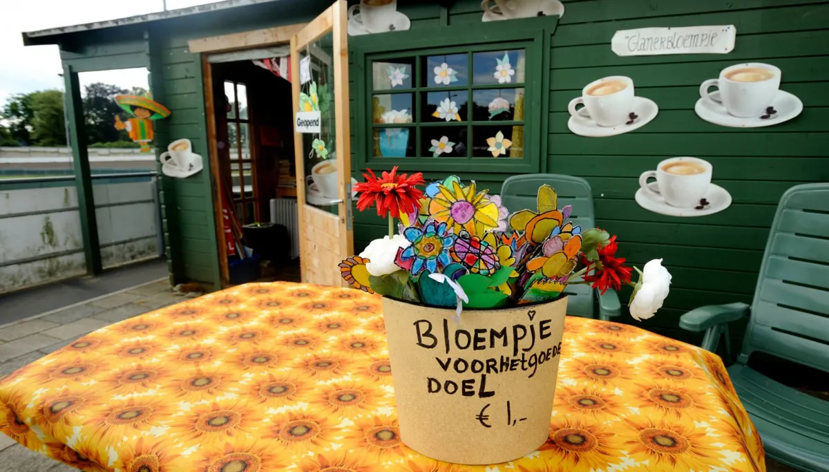 bloempje voot het goede doel glanerbloempje 2