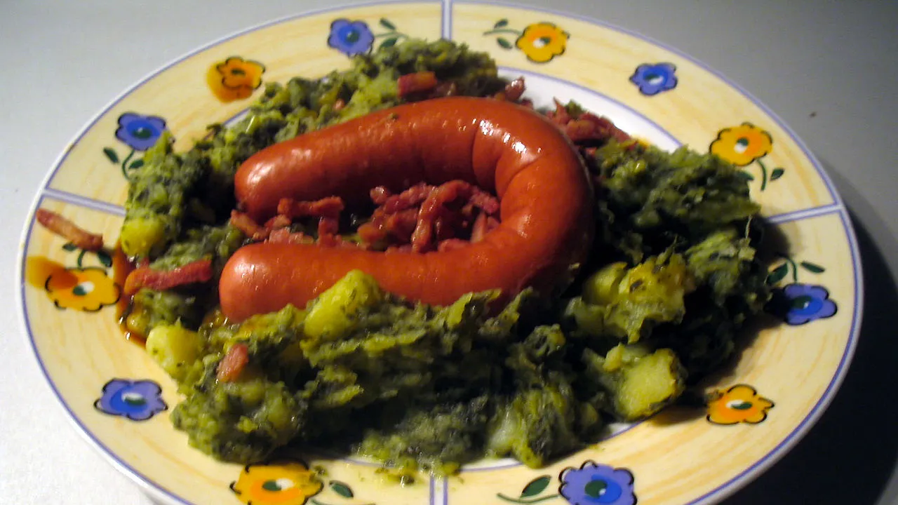 boerenkool met worst mminderhoud cc by sa 30 http creativecommonsorglicensesby sa30