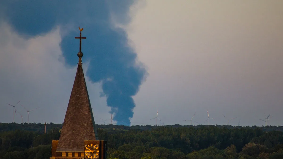 brand bij huckelhoven foto bjorn de hoog