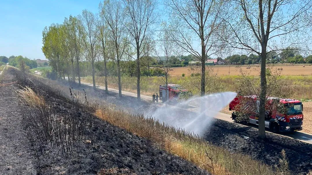 brand kanaaldijk tussen illikhoven en roosteren