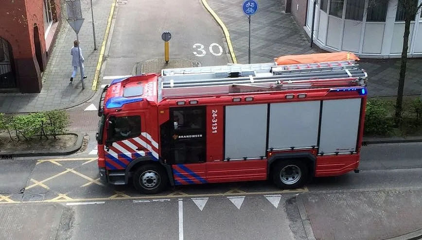 brandweer rukt uit naar kennedysingel op 18 april 2016 1612 uur
