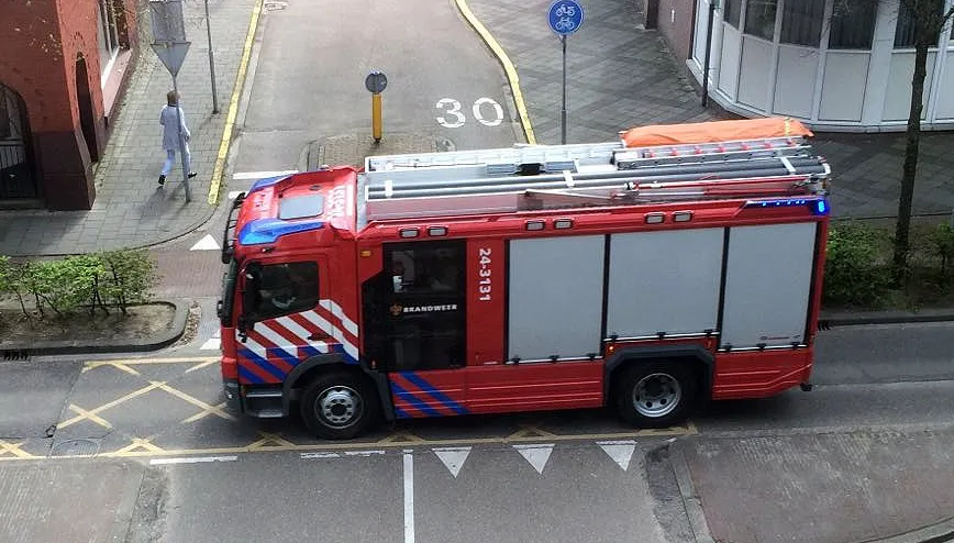 brandweer rukt uit naar kennedysingel op 18 april 2016 1612 uur