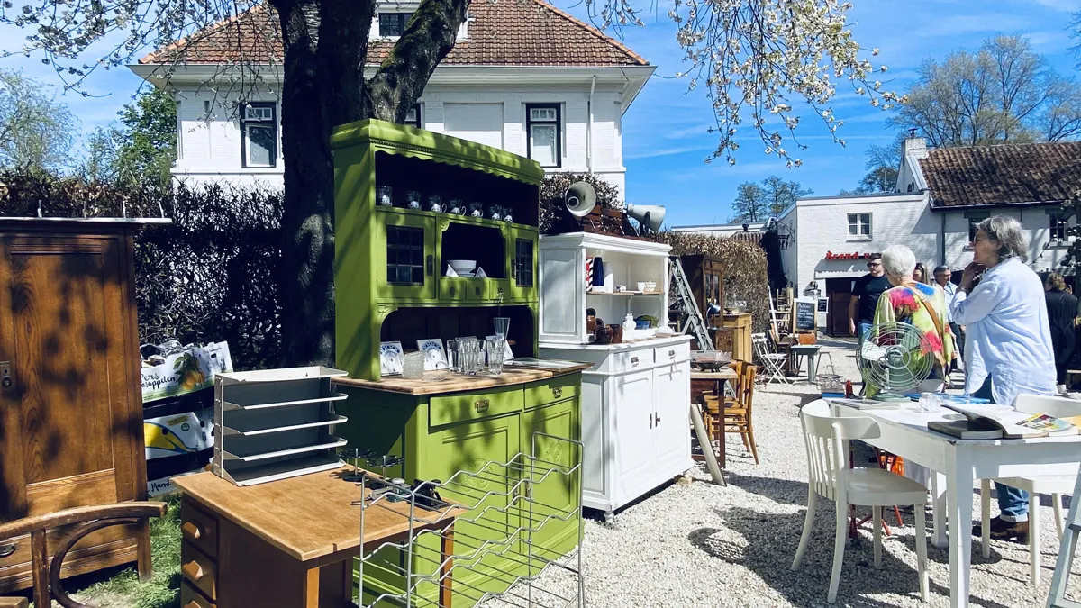 brocantemarkt bij de vief heringe