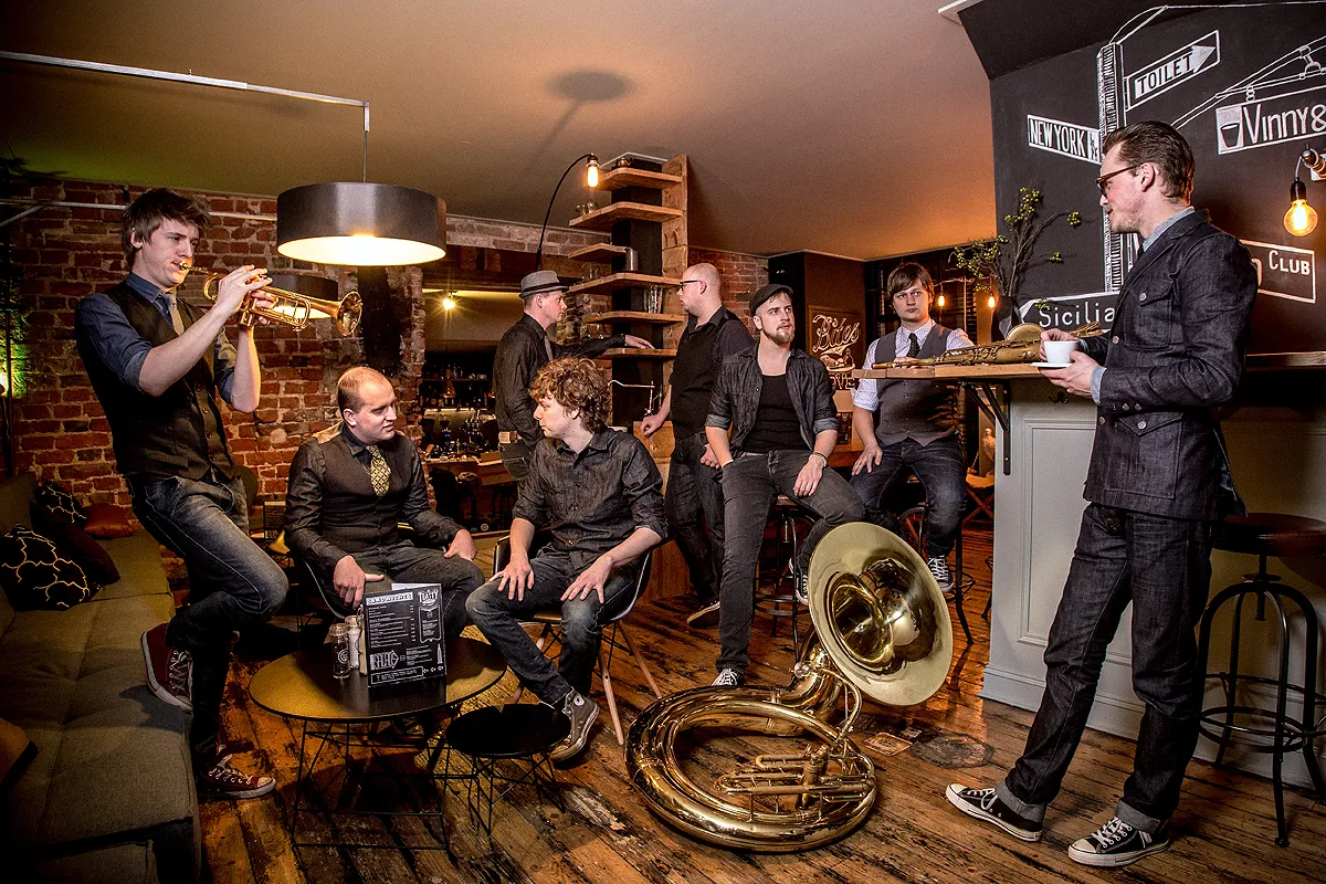 broken brass ensemble press by ruben van vliet new