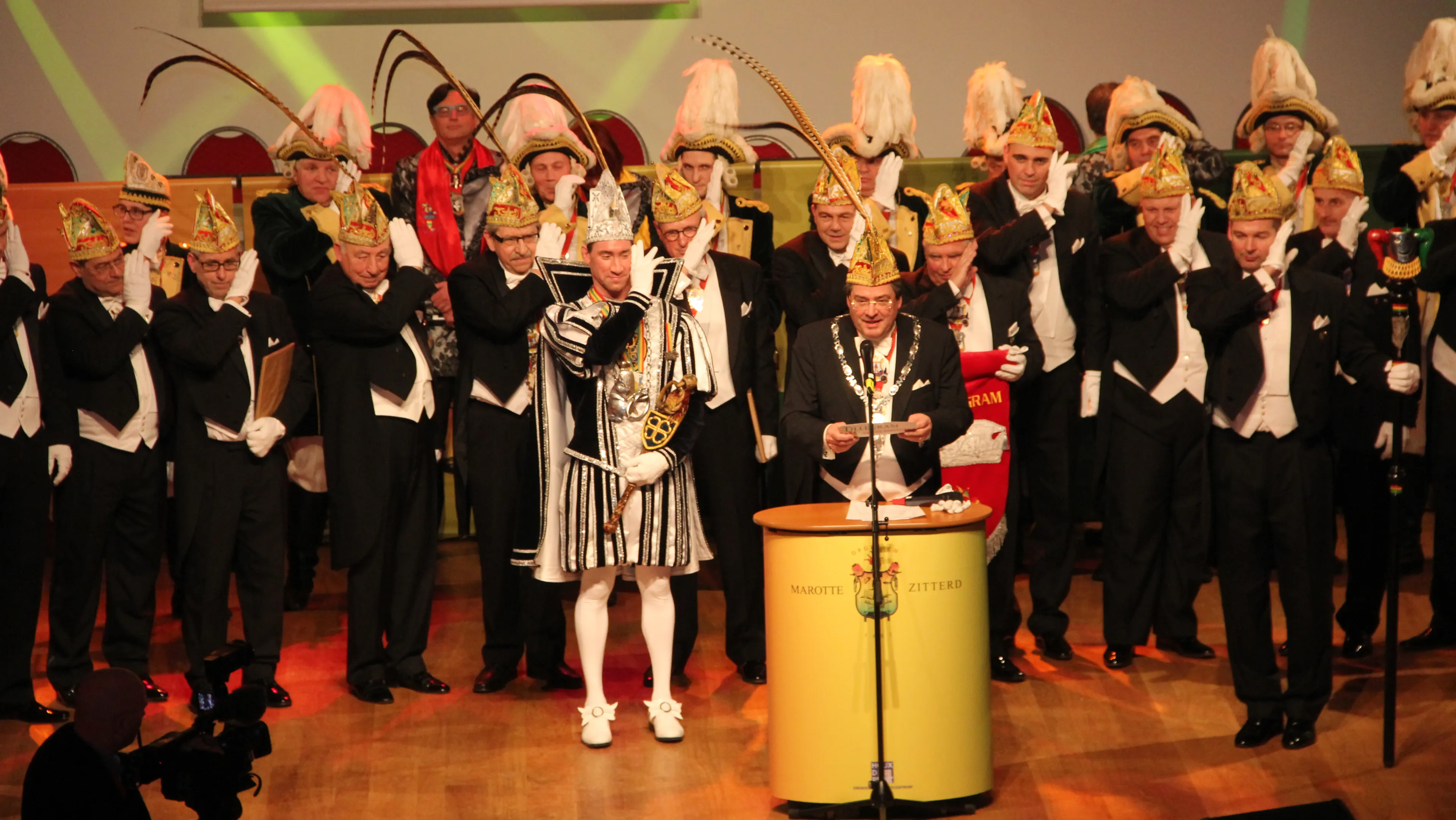 buooykduk5vy4yd0of4tjeeax uitroepingszitting