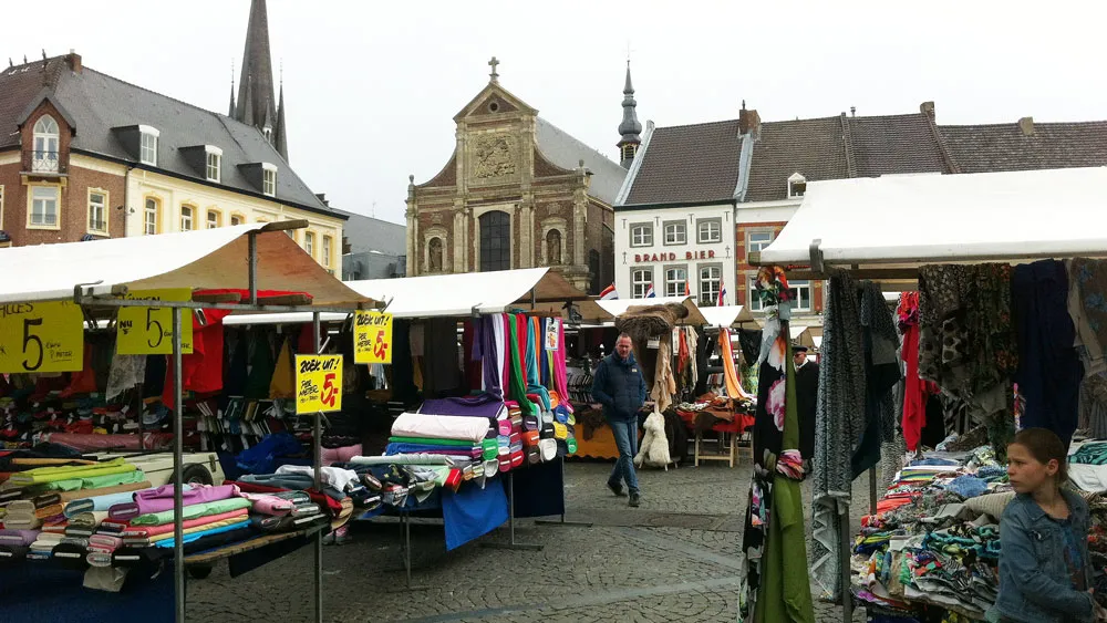 bxvhgag5a6j0k6yvpvrqy4cf4 stoffenmarkt in sittard
