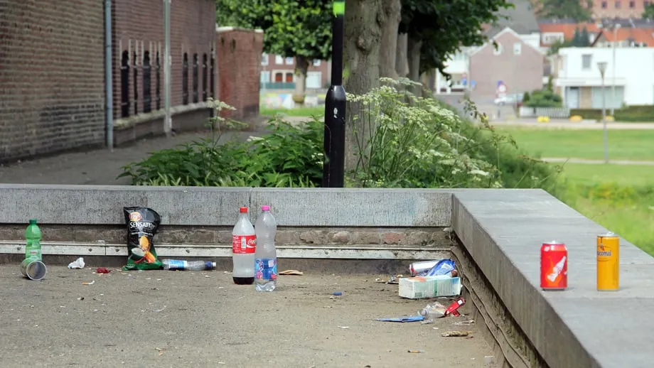 c1azjim7i9b0mlkfk8tmtowyn op ooze wal zwerfvuil