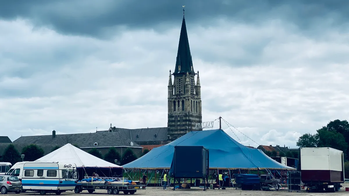 circus zanzara op de schootsvelden 2021