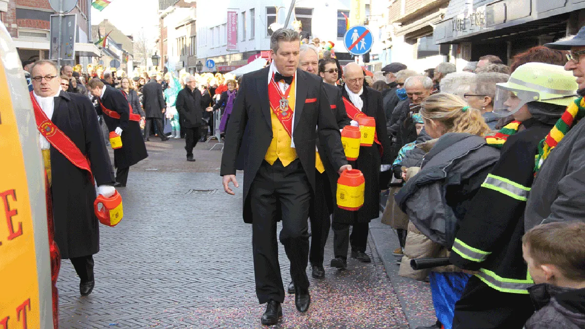 collecte de mander kinderoptocht voor goede doel
