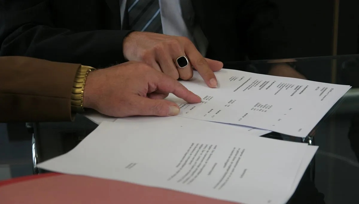 contract 408216 1920 overeenkomst contract huur cc0 pixabay