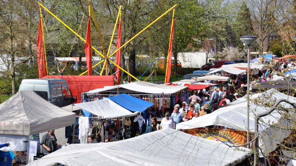 d2pb6br5vet73tkdzm4vu4r7u voorjaarsmarkt