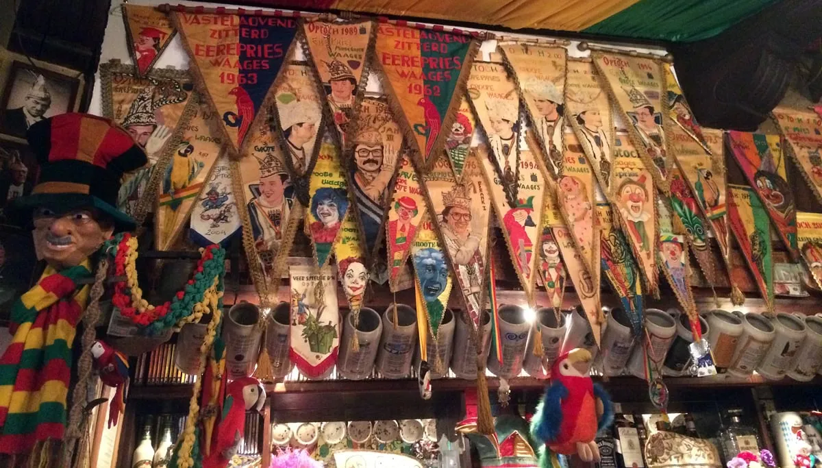 de kup mit vastelaovend priesvaenkes