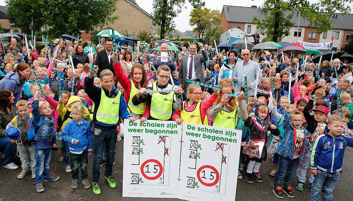 de scholen zijn weer begonnen vvn pearle opticiens hr
