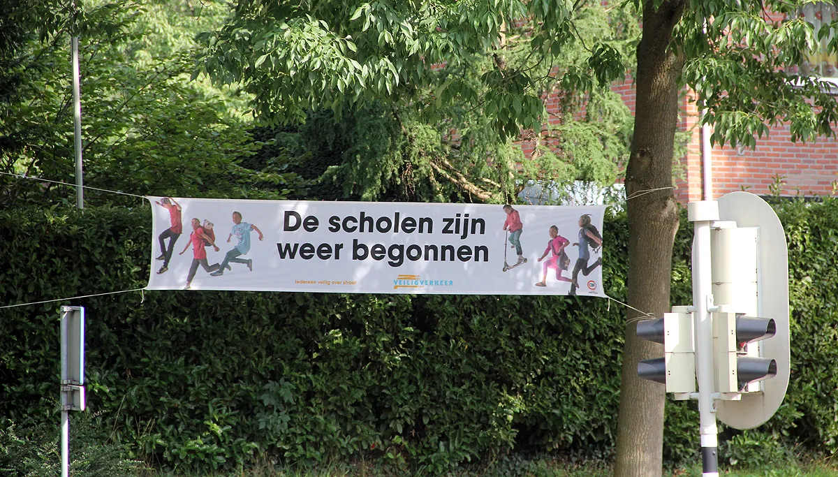 de scholen zijn weer begonnen