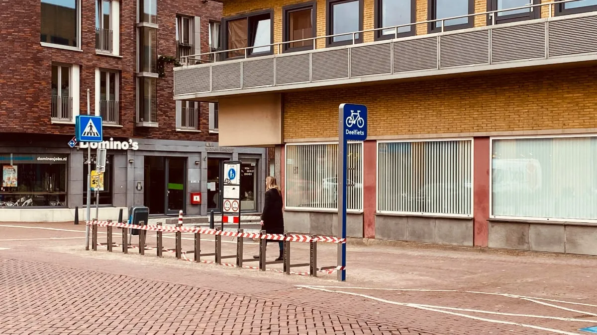 deelfietsenpunt bij station sittard 2022