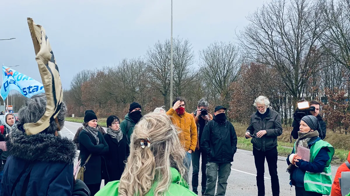 demonstratie op mitsubishi avenue