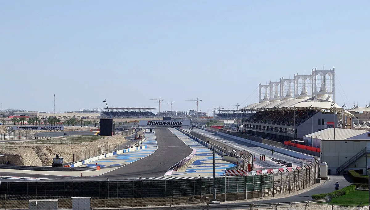 derek morrison from kuwait kuwait the air show cc by 20 circuit bahrein