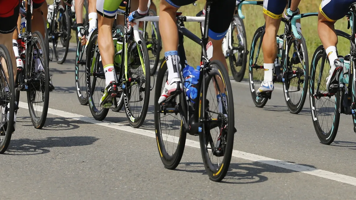 dm5dwee54jhl8qmue2o5i7yno wielrenners alleen wielen 16 9