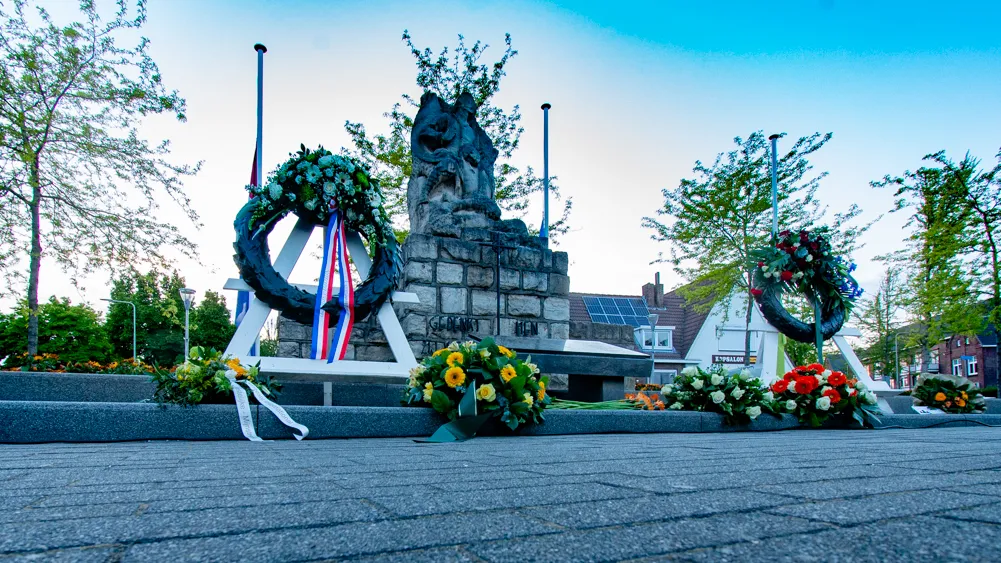 dodenherdenking in geleen lindenheuvel 2