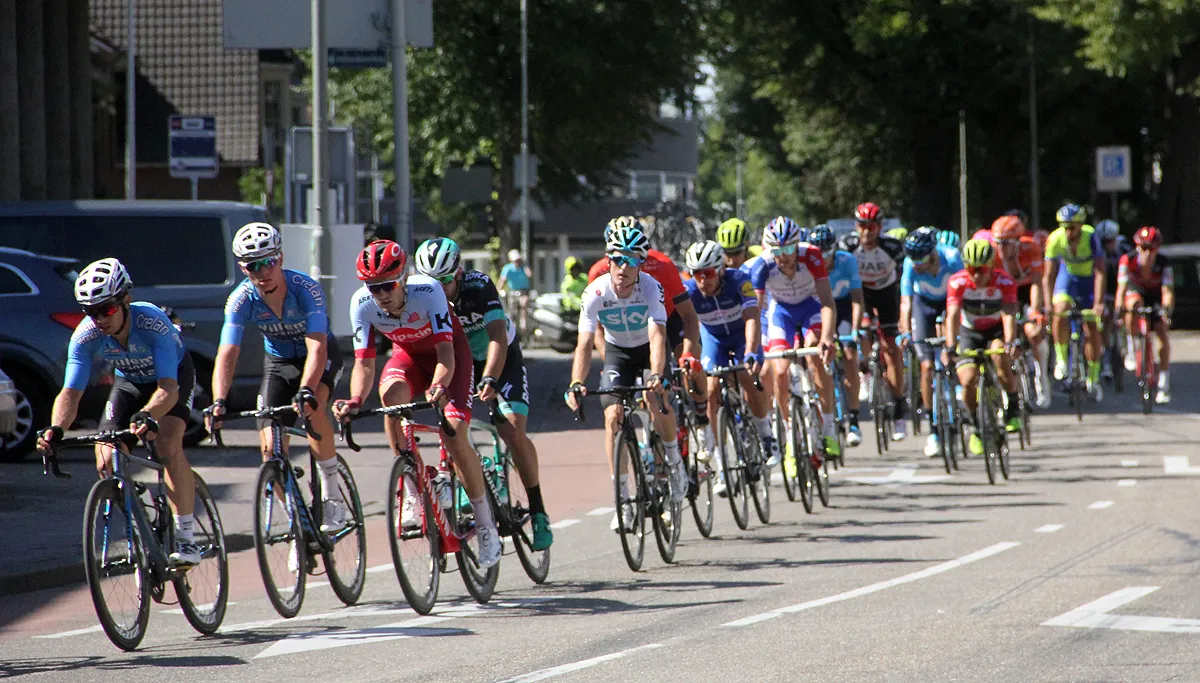 doorkomst peloton binckbank tour 2018 in sittard