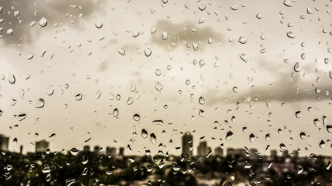 drops 478023 1280 regendrupperls op raam cc0 pixabay