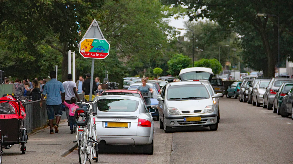 drukte bij een basisschool