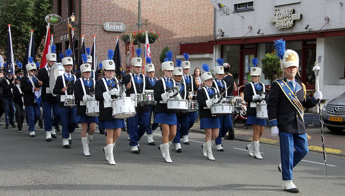 drumband sint cecilia tijdens taptoe 2017