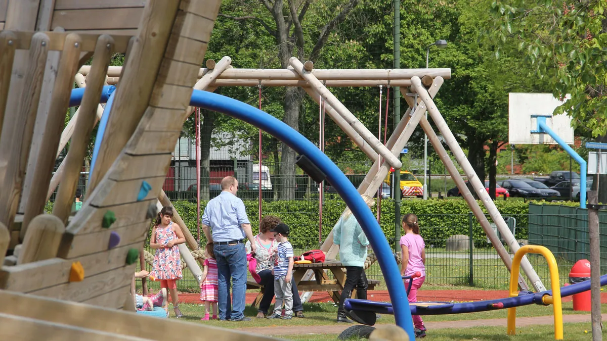 e57de6fxyy754tfwstqtxgu1a de roetsj 1