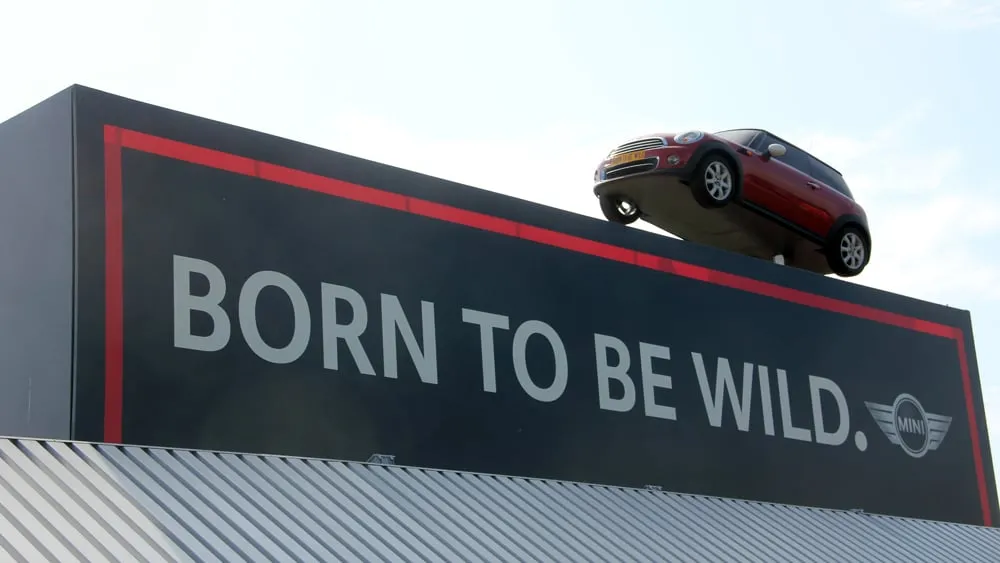 e5y65a618t935sbu38o69sbxf mini vdl medcar born to be wild 16 9