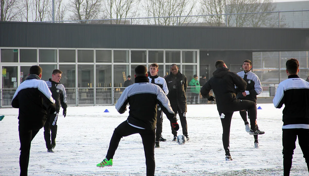 eerste training onder sunday oliseh