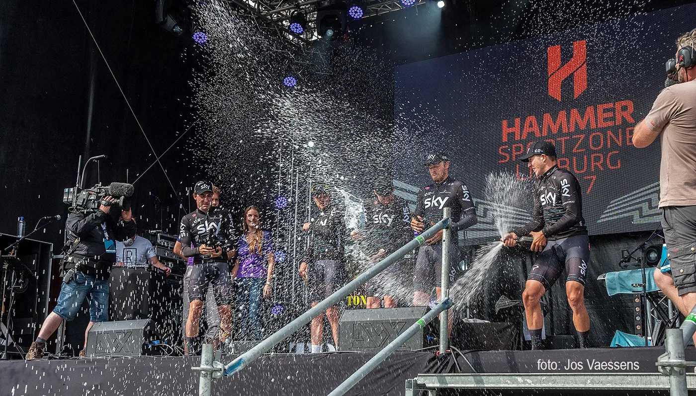 eindwinnaar team sky foto jos vaessens
