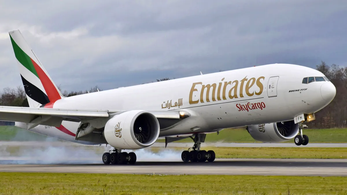 emirates cargo vrachtvliegtuig