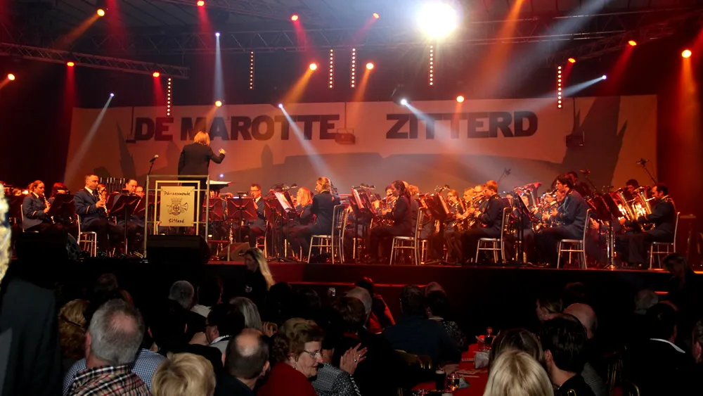 et8q5958gtgdfsqhg97ld17g7 img2106