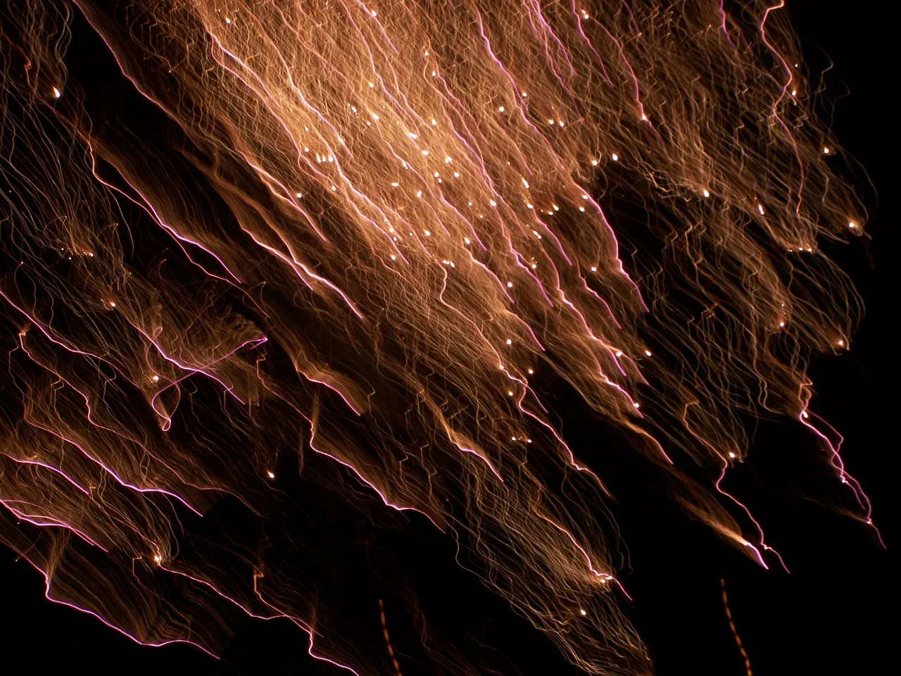 firework 17406 1280 cc0 vuurwerk