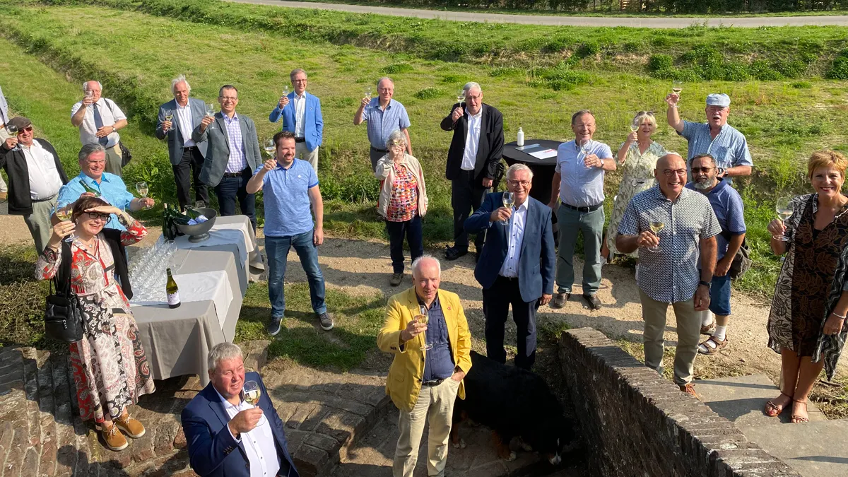 fort sanderbout weer open