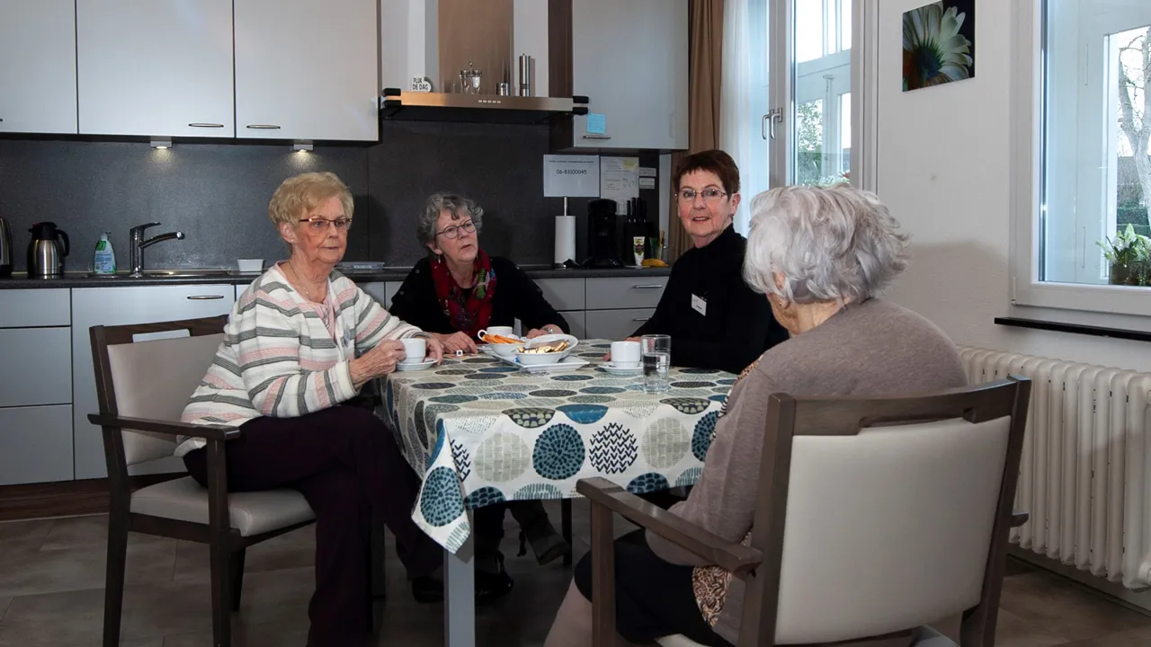 foto keukentafel bronnerhof